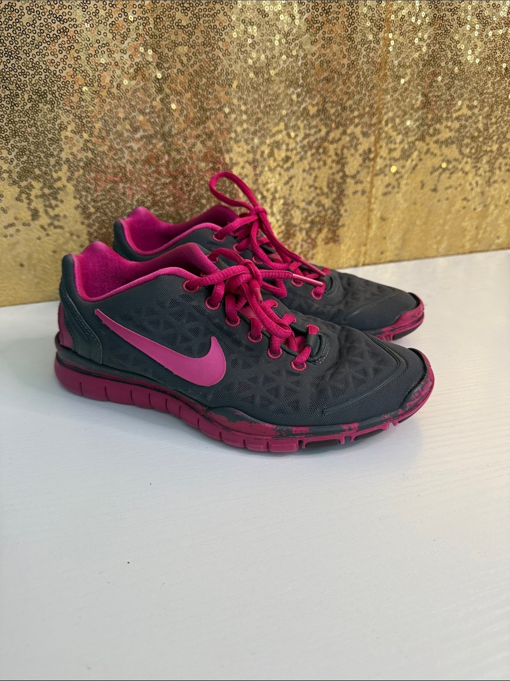 Nike Free fit 2 Women's  Gray and Fuchsia Training Sneakers